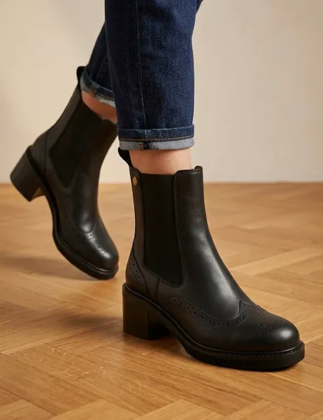 Jones Bootmaker Leather Block Heel Chelsea Boots Black