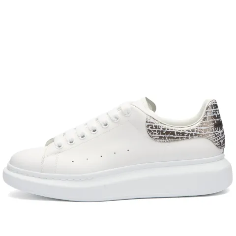 Dragonfly Heel tab Oversized Sneaker