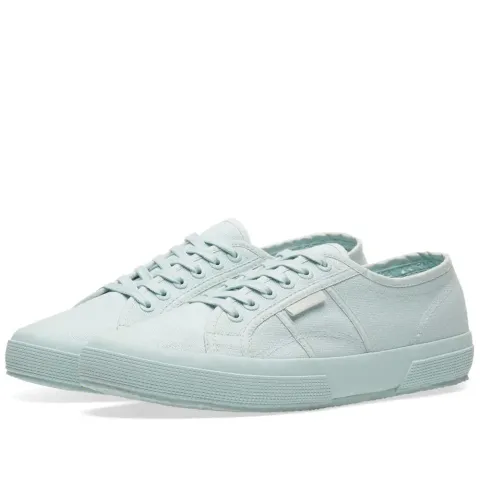 2750 Cotu Classic