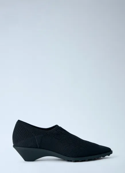 Anna Ribbed Pointed-Toe Loafers