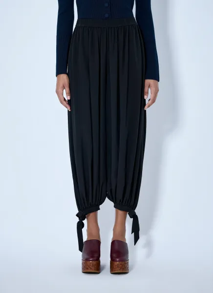 Fluid Pleated Pants in Crêpe de Chine