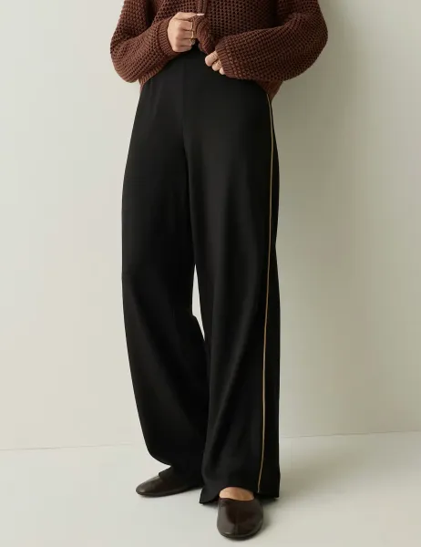 Regatta Manali Side Stripe Pull On Relaxed Trousers