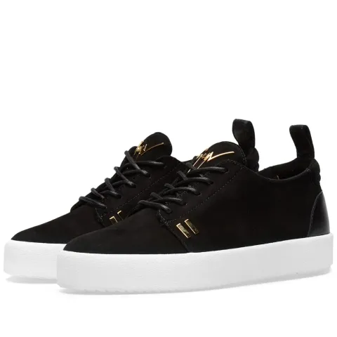 Gold Tab Detail Low Sneaker