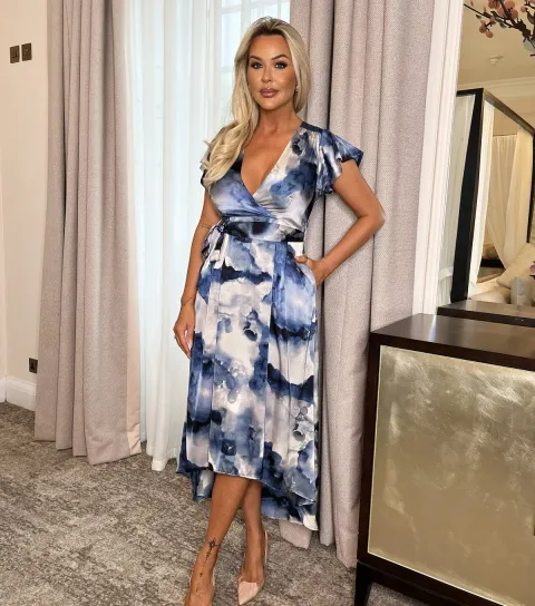 Women's Marble Flutter Sleeve Midi Dress