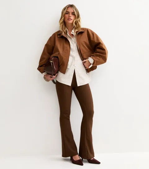 Women's Petite Dark Brown Ribbed Flare Trousers
