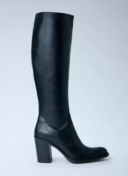 Phoenics Heeled Boots