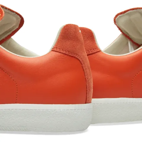 22 Replica Low Contrast Stripe Sneaker