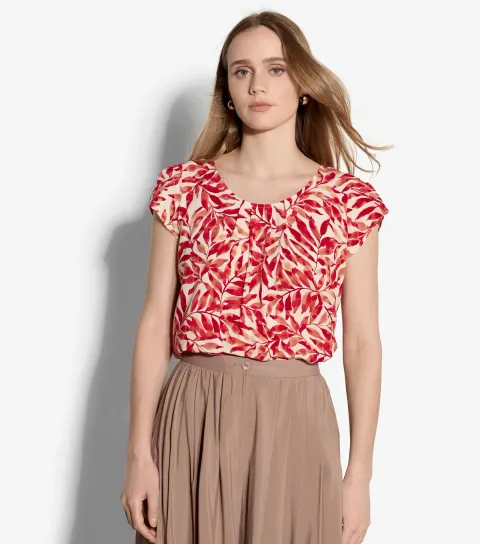 Women's Red Leaf Print Short Sleeve Top