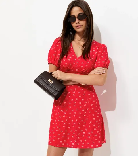Women's Red Floral Short Sleeve Mini Dress