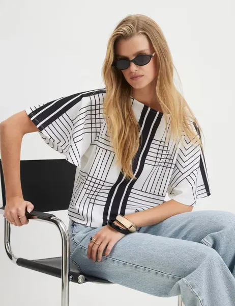 River Island Geometric T-Shirt Cream Mix