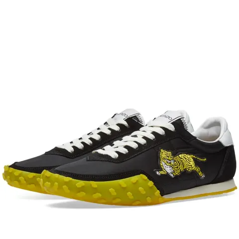 Move Sneaker