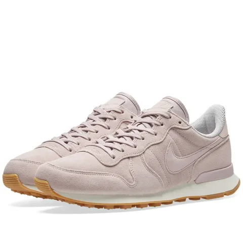 Internationalist SE W
