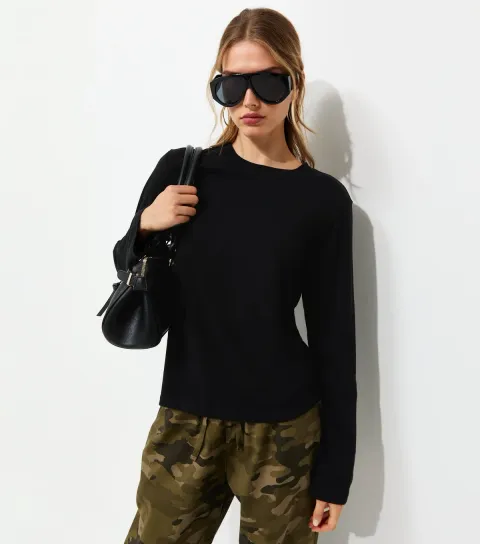 Women's Black Cotton Relaxed Crew Neck Long Sleeve Top
