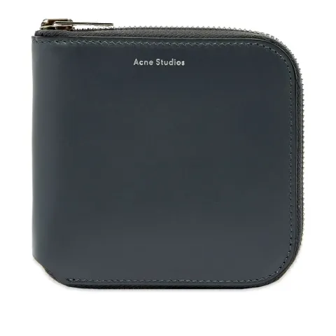 Csarite S Wallet