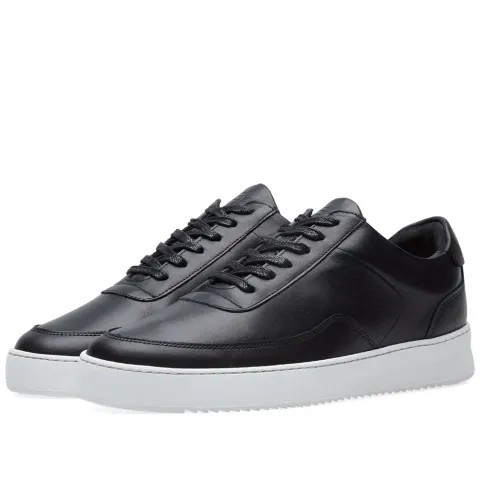 Low Mondo Sneaker