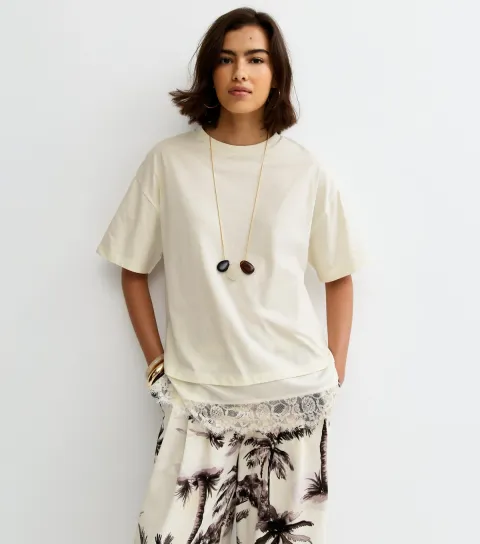 New Look Women's Off White Satin Lace Hem Oversized T-Shirt