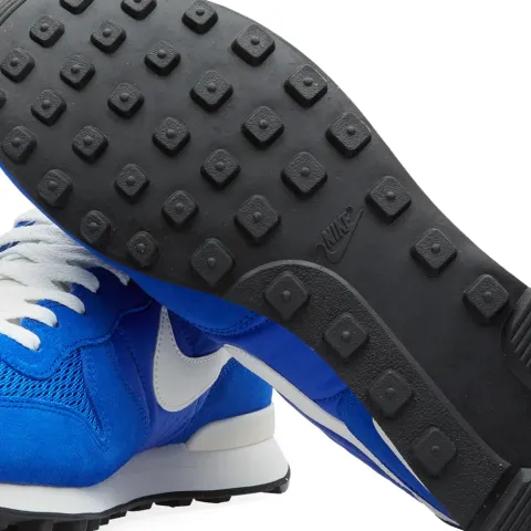 Internationalist
