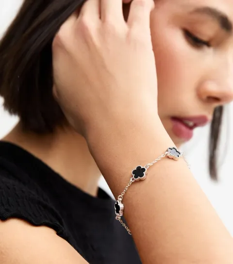 Silver Tone Contrast Centre Flower Bracelet