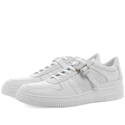 Buckle Low Sneaker