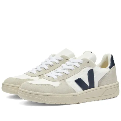 V-10 Leather Basketball Sneaker