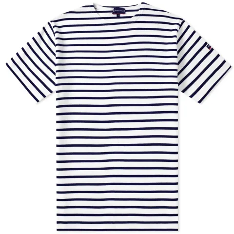 1524 Doélan Tee