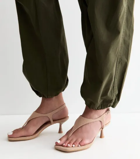 New Look Women's Light Brown Faux Suede Toe Post Kitten Heel Sandals Vegan