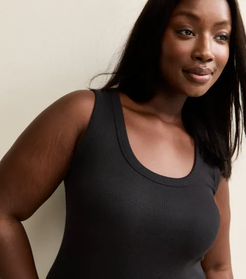 Women's Plus Size Black Ribbed Scoop Neck Vest Curves