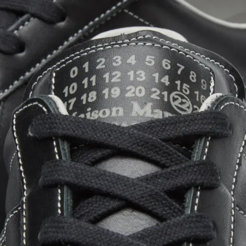 22 Replica Low Contrast Stitch Sneaker