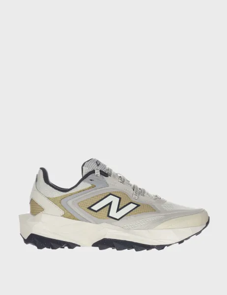 New Balance Tektrel Utility Side Detail Sports Trainers Black Mix
