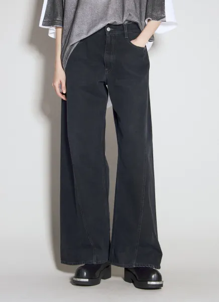 Twisted Jeans