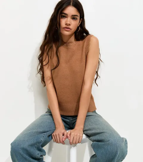 New Look Women's Stone Scalloped Edge Knitted Tabard Vest