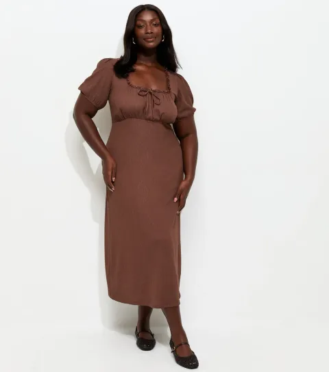 Women's Plus Size Dark Brown Crinkle Texture Milkmaid Midi Dress Curves