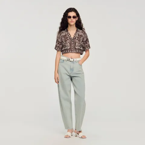 Cropped bandana print shirt