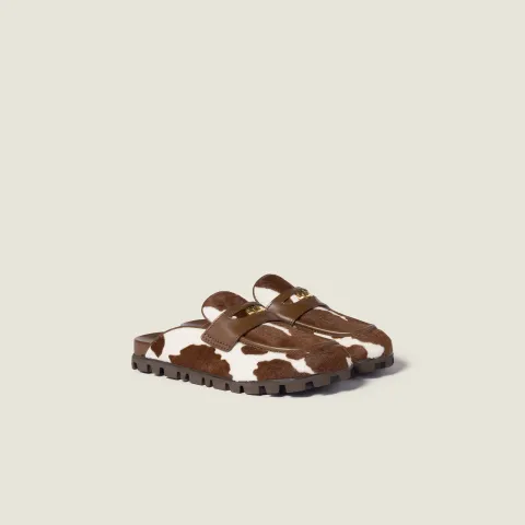 Printed leather mule