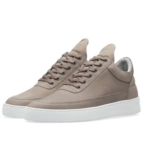 Low Top Sneaker