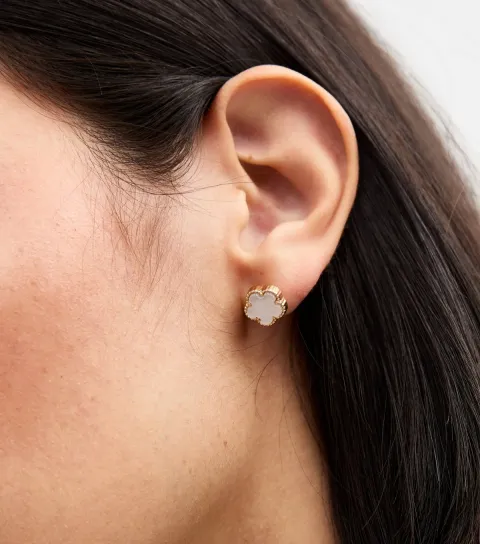 Gold Tone Cream Flower Stud Earrings