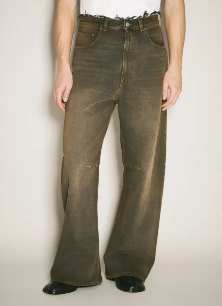 Wide-Leg Jeans