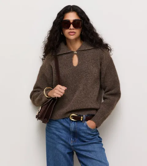 New Look Women's Dark Mink Keyhole Collar Button Polo Jumper with Wool