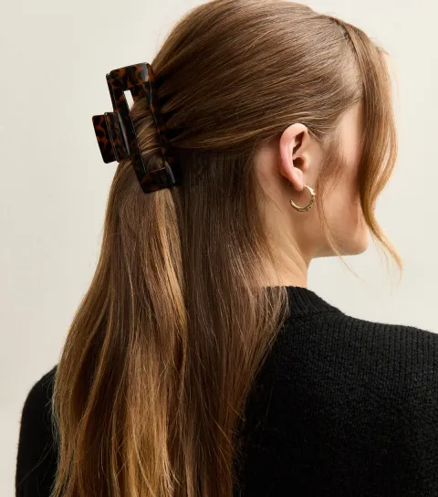 New Look Dark Brown Tortoiseshell Effect Rectangular Hair Claw Clip