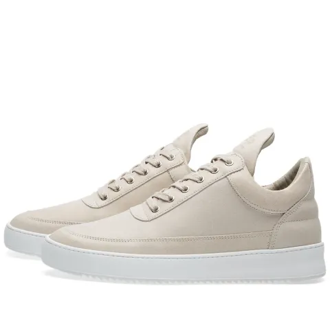 Low Top Sneaker