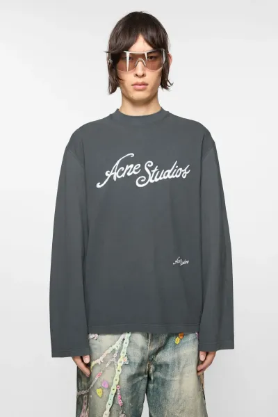 Embroidered logo t-shirt