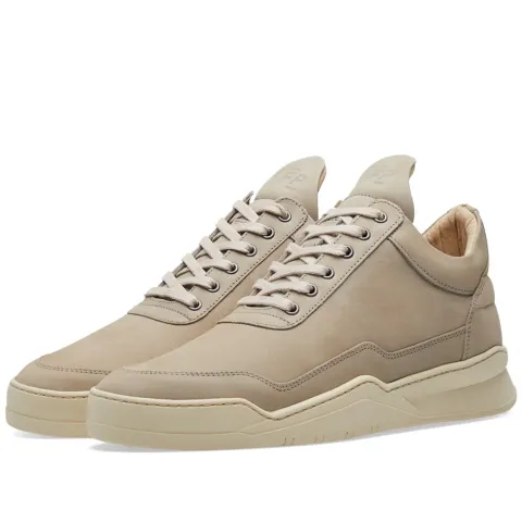 Low Top Sneaker