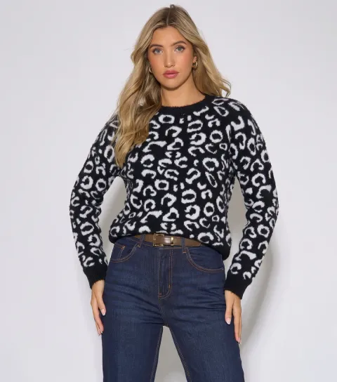 Gini London Women's Black Animal Print Fluffy Knit Jumper