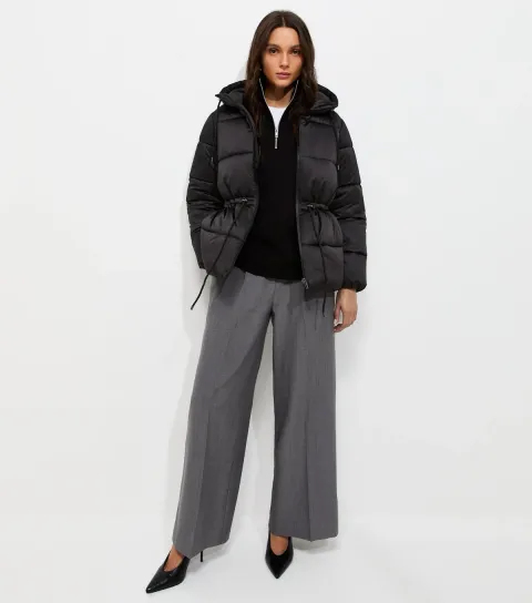 Women's Black Drawstring Waist Quilted Puffer Jacket