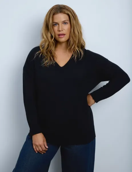 Live Unlimited London Curve Wool Blend V Neck Jumper with Cashmere Black