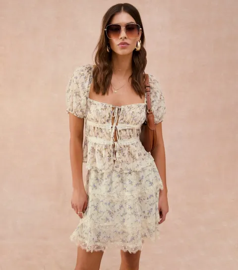Women's Cream Floral Print Lace Trimmed Mini Skirt