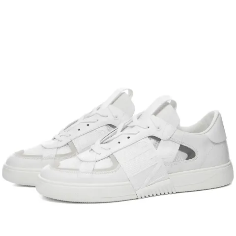 VL7N Cut-Out Sneaker