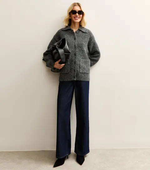 Women's Grey Spread Collar Knitted Patch Pocket Cardigan