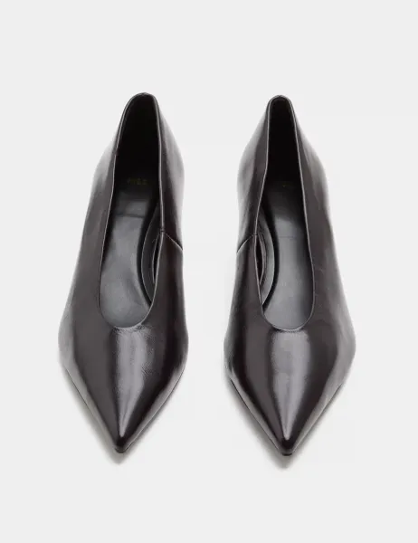 Marks & Spencer Leather Kitten Heel Pointed Court Shoes