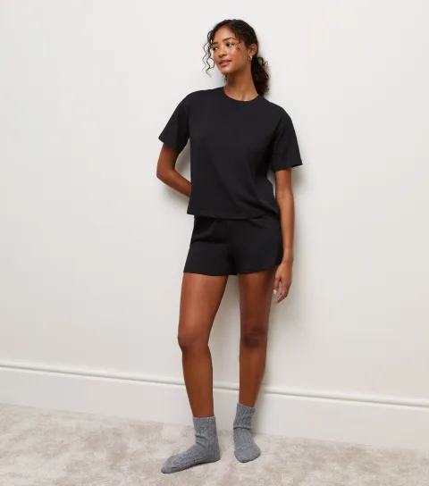 New Look Women's Black Cotton T-Shirt and Shorts Set